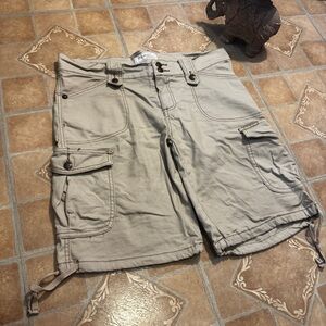 Y2K Vintage Vogue Jeans Cargo Shorts - Khaki - Size 15/16- Women’s